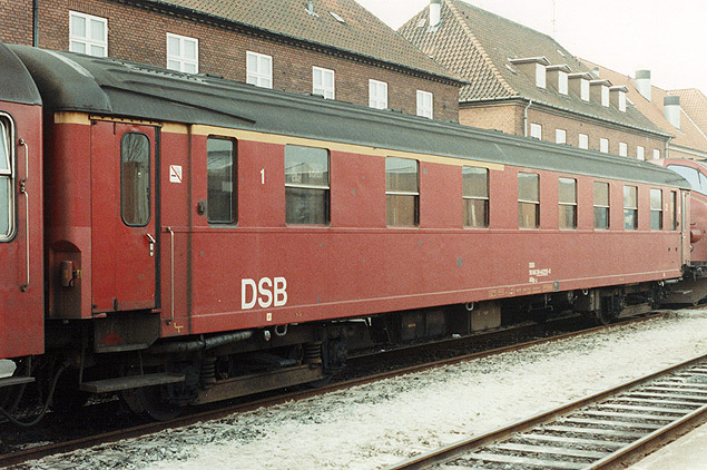 DSB ABg-u 50 86 38-44 255-0, 29. Januar 1989 Nakskov - Foto - Railorama.dk