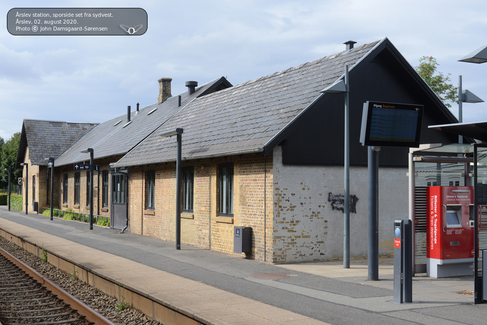 Årslev station, sporside