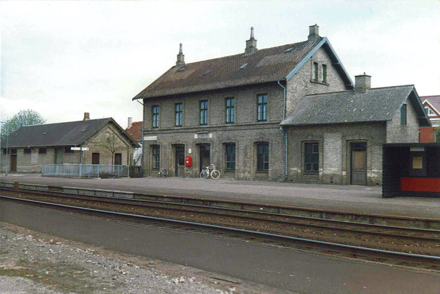 Stationsbygningen på Eskilstrup station